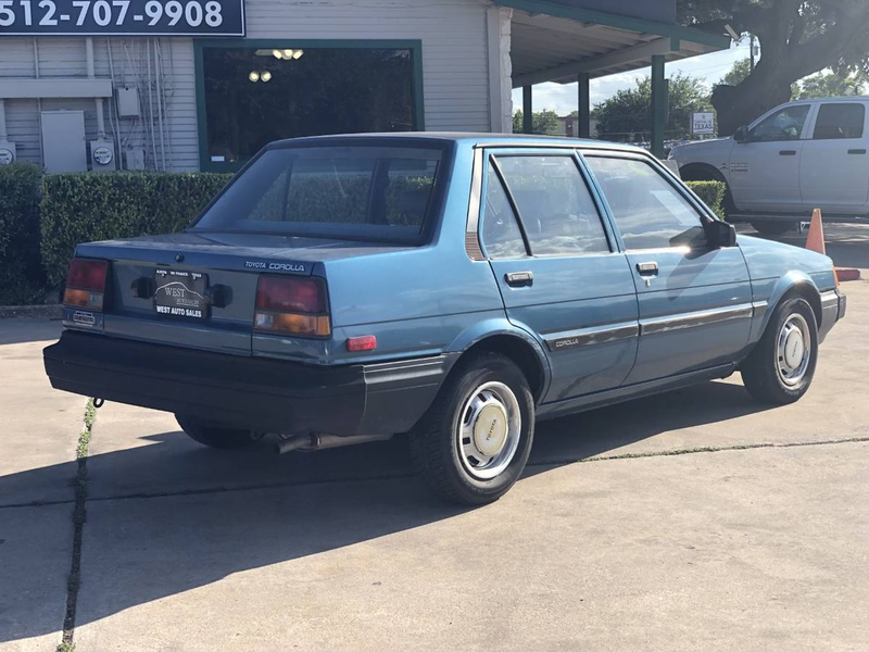 Illustration for article titled Someone buy this pristine 1985 Corolla! Please!